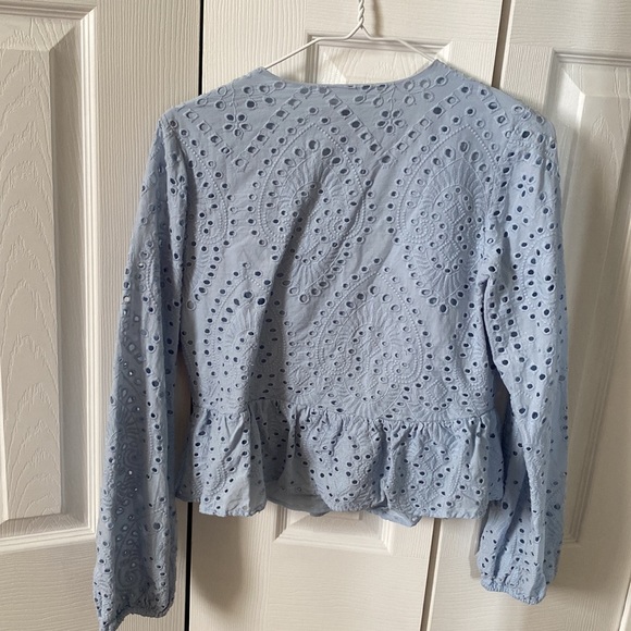 Express Ruffle Front Eyelet Crop - Picture 5 of 5